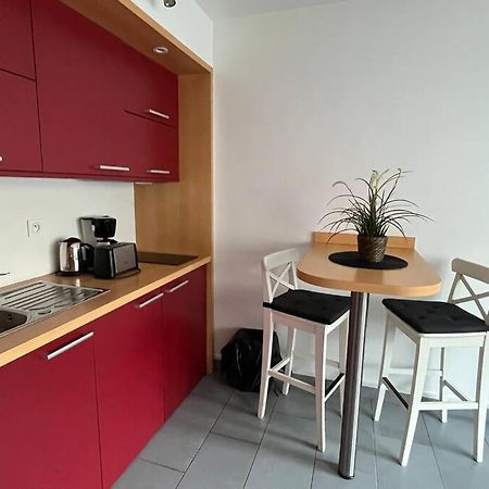 Dubb Yourhosthelper Apartman Caen Kültér fotó